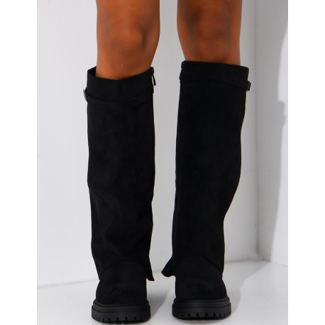 Wildlederstiefel mit Überschlag