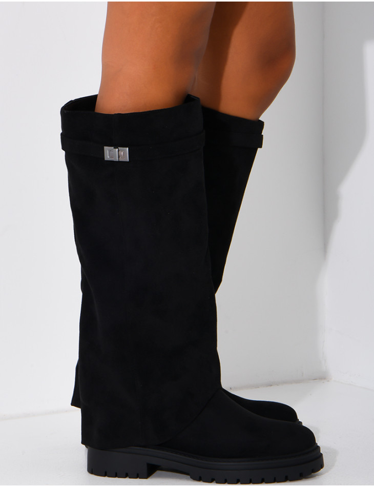 Wildlederstiefel mit Überschlag