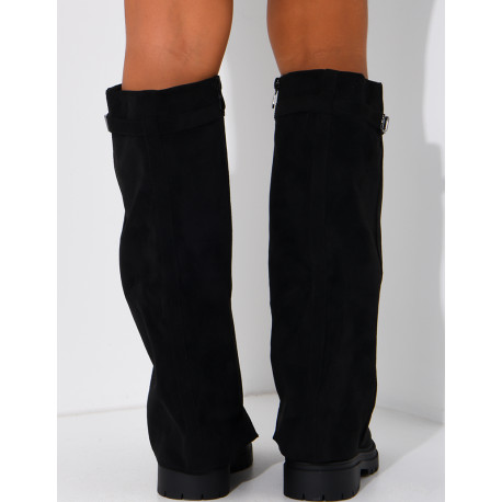 Wildlederstiefel mit Überschlag