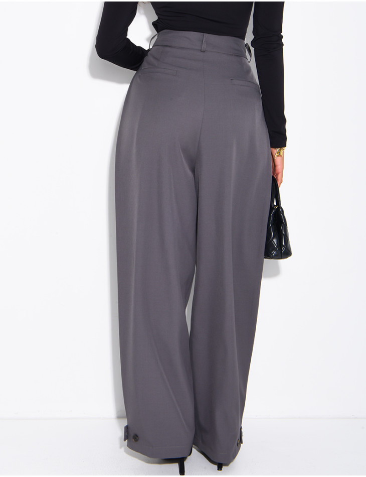 Pantalon de tailleur bouffant à boutons aux chevilles