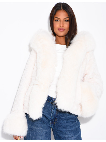 Veste courte en fausse fourrure