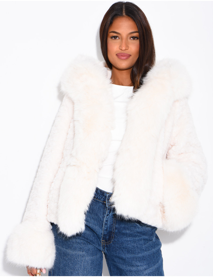 Veste courte en fausse fourrure