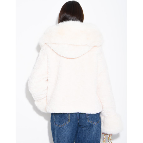 Veste courte en fausse fourrure