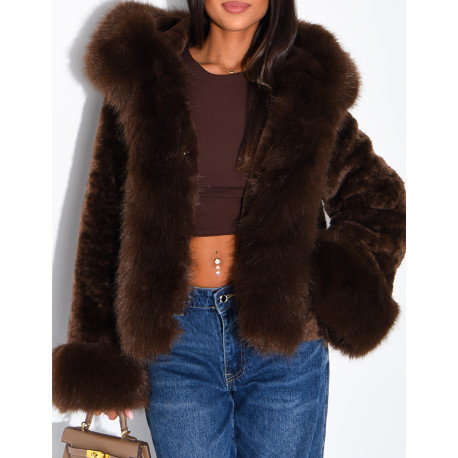Veste courte en fausse fourrure
