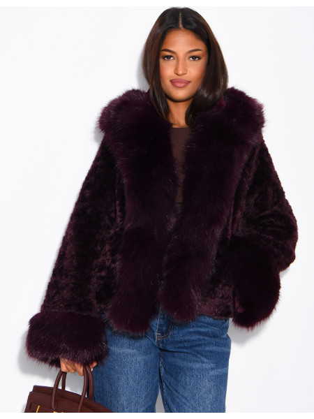 Veste courte en fausse fourrure