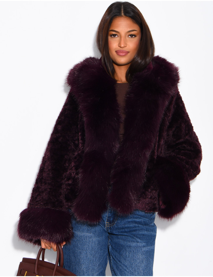 Veste courte en fausse fourrure