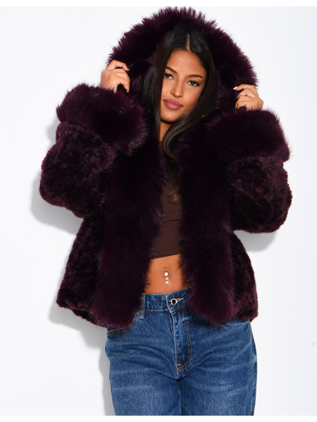 Veste courte en fausse fourrure