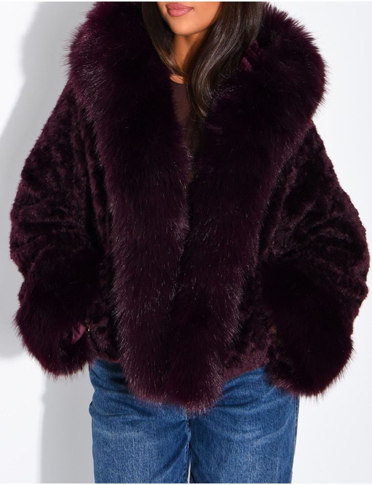 Veste courte en fausse fourrure