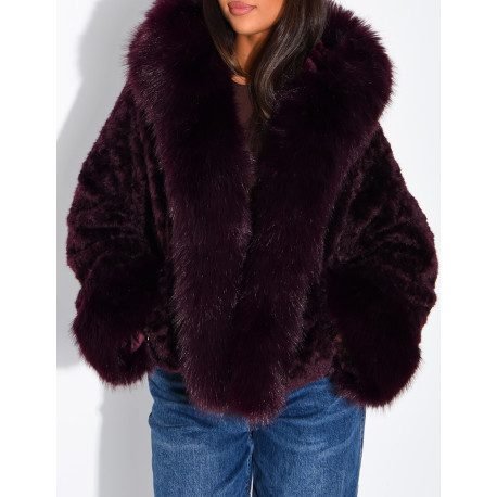 Veste courte en fausse fourrure