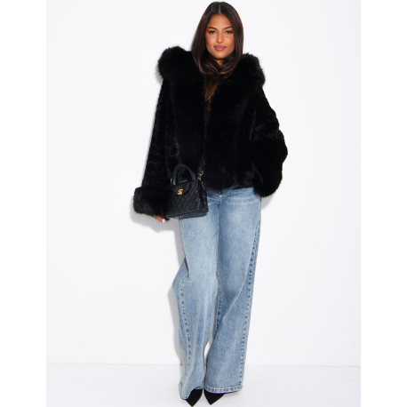 Veste courte en fausse fourrure