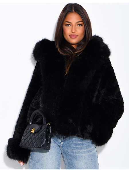 Veste courte en fausse fourrure