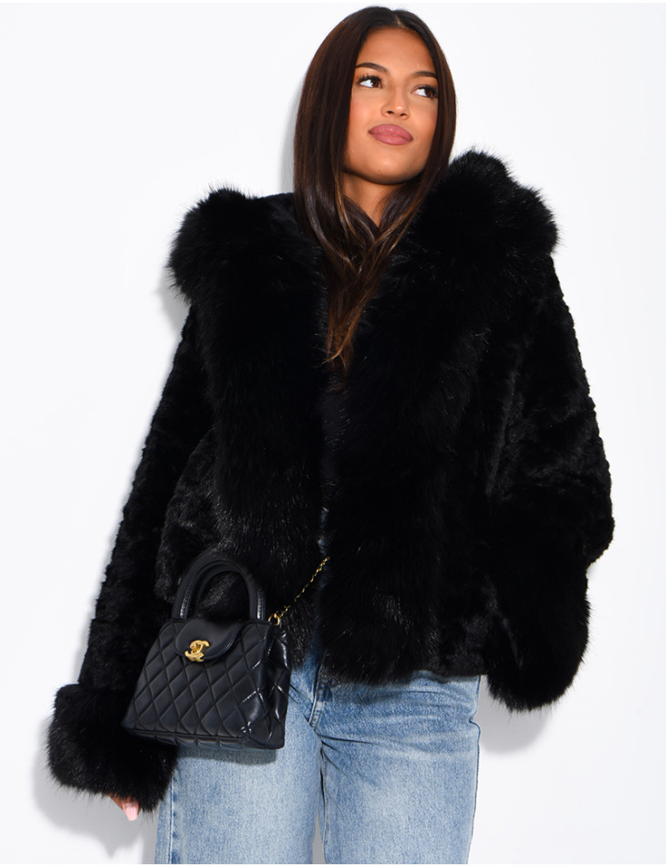 Veste courte en fausse fourrure