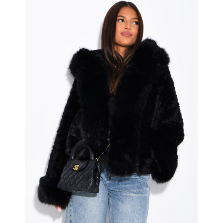 Veste courte en fausse fourrure