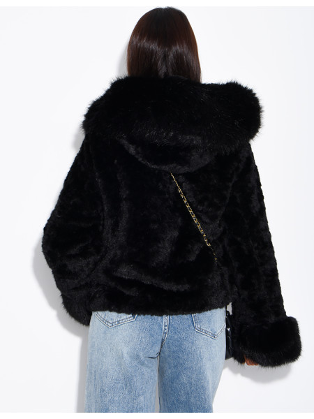 Veste courte en fausse fourrure