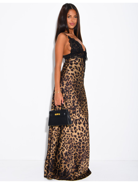 Langes Kleid aus Satin mit Leopardenmuster und Spitze