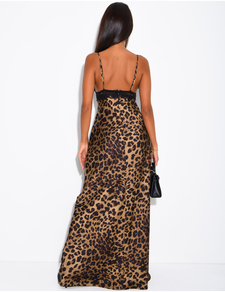 Langes Kleid aus Satin mit Leopardenmuster und Spitze