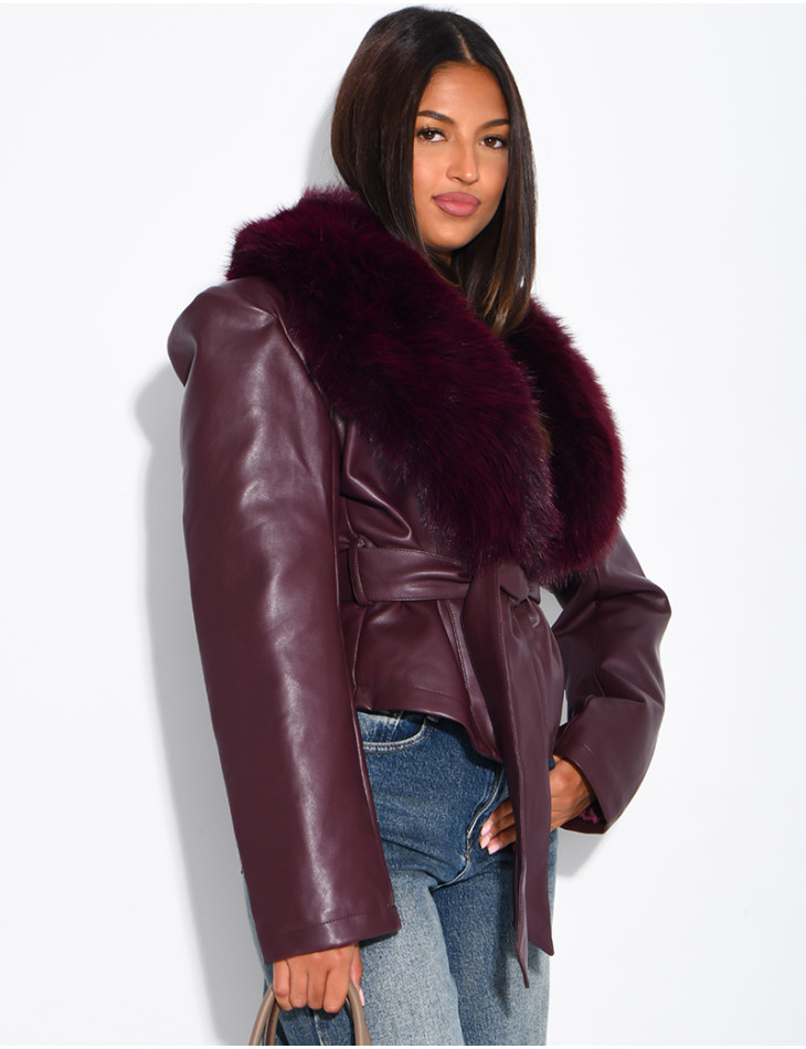 Kurze Jacke aus Kunstleder und Kunstpelz