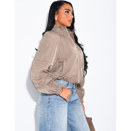 Veste courte impérméable à épaulettes