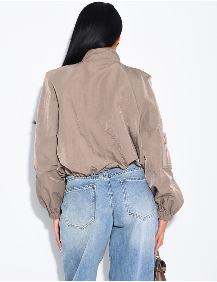 Veste courte impérméable à épaulettes