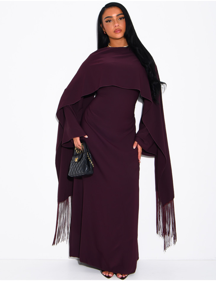 Robe modeste longue à cape ornée de franges