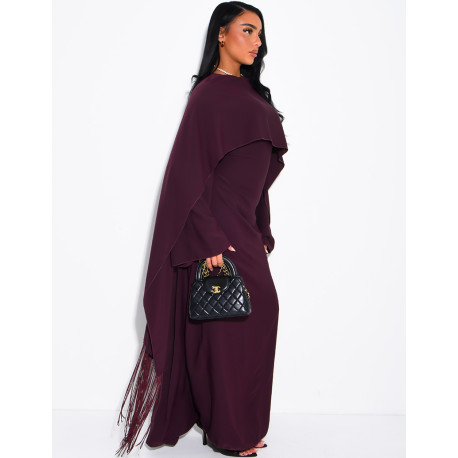 Robe modeste longue à cape ornée de franges