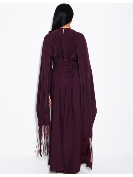 Robe modeste longue à cape ornée de franges