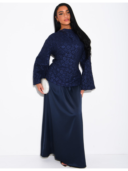 Ensemble jupe longue en satin et top texturé à nouer