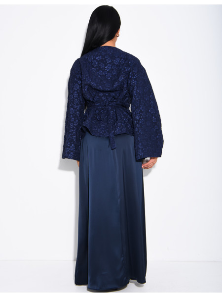 Ensemble jupe longue en satin et top texturé à nouer