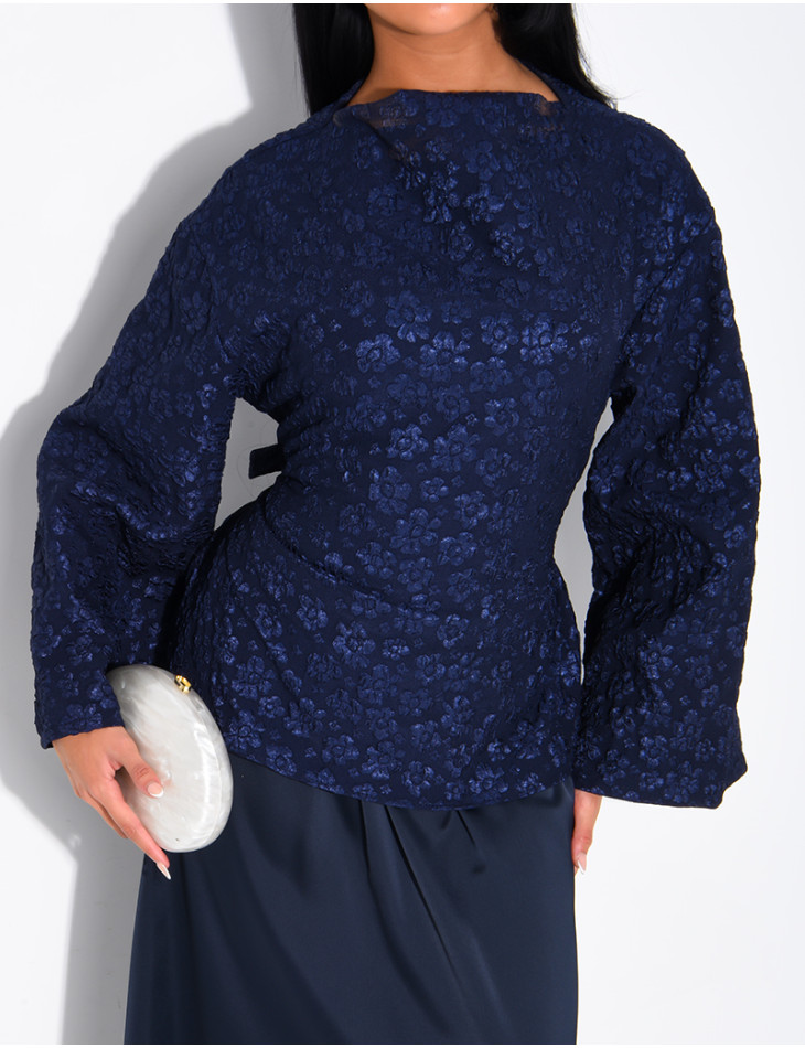 Ensemble jupe longue en satin et top texturé à nouer
