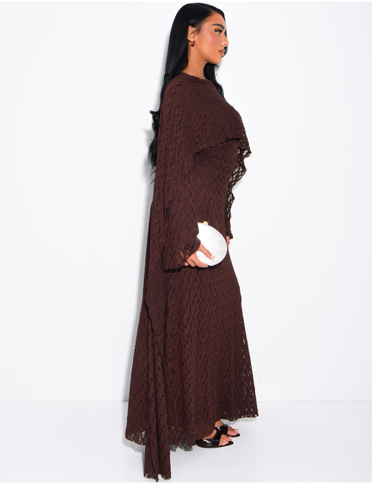Robe en dentelle doublée avec châle assorti
