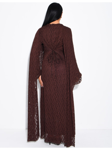 Robe en dentelle doublée avec châle assorti