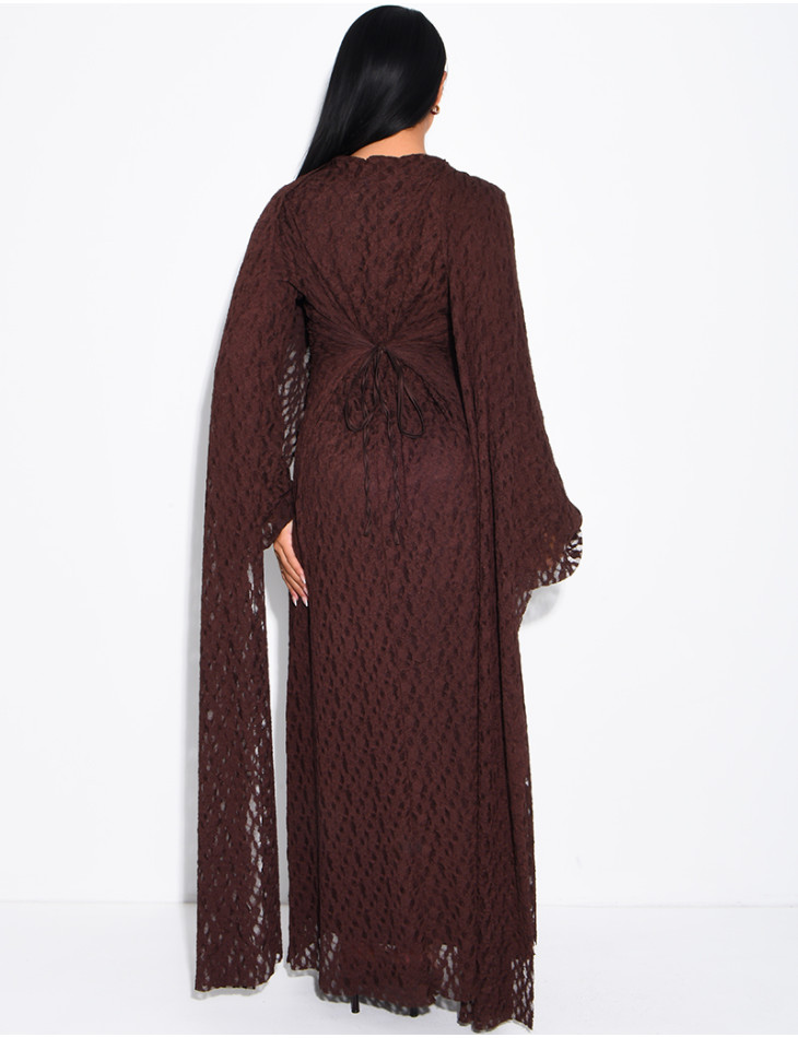 Robe en dentelle doublée avec châle assorti