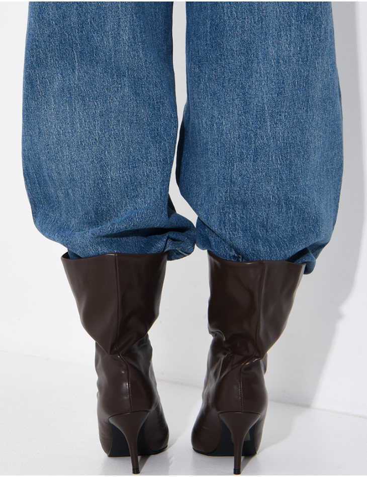 Bottes à talons en similicuir plissé