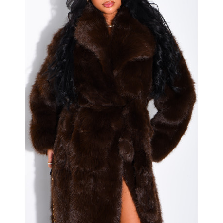 Manteau très long en fausse fourrure et ceinture