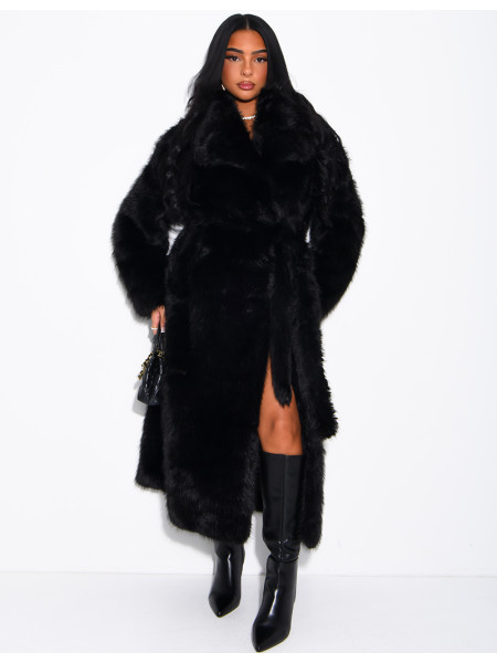 Manteau très long en fausse fourrure et ceinture
