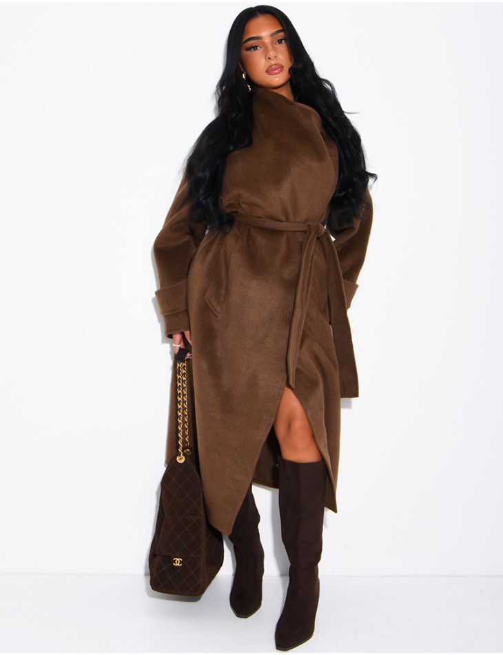 Long wool coat with a stand-up collar