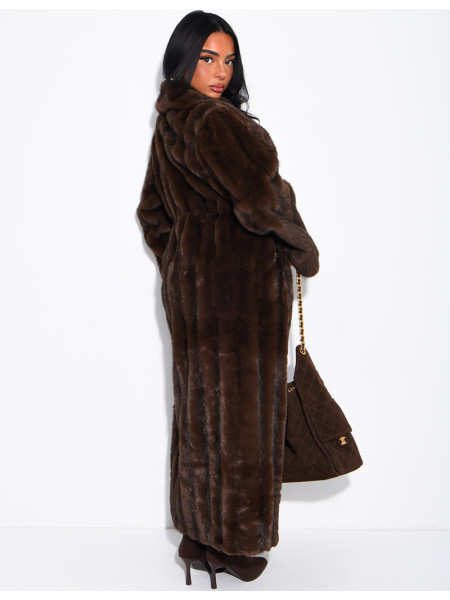 Manteau très long en fausse fourrure premium