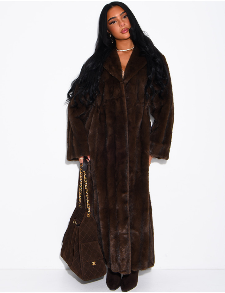 Manteau très long en fausse fourrure premium