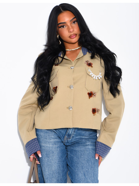 Kurze Jacke mit kariertem Kragen und Einsätzen
