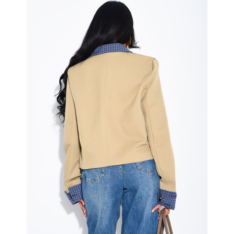 Kurze Jacke mit kariertem Kragen und Einsätzen