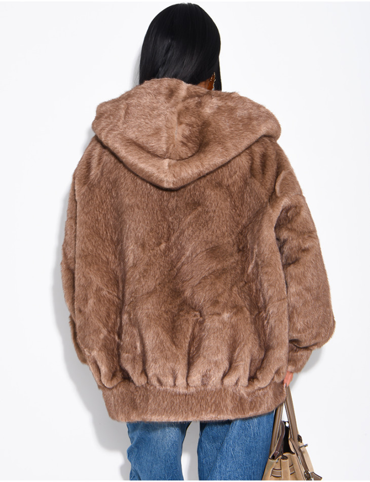 Oversize-Jacke aus Kunstfell mit Kapuze