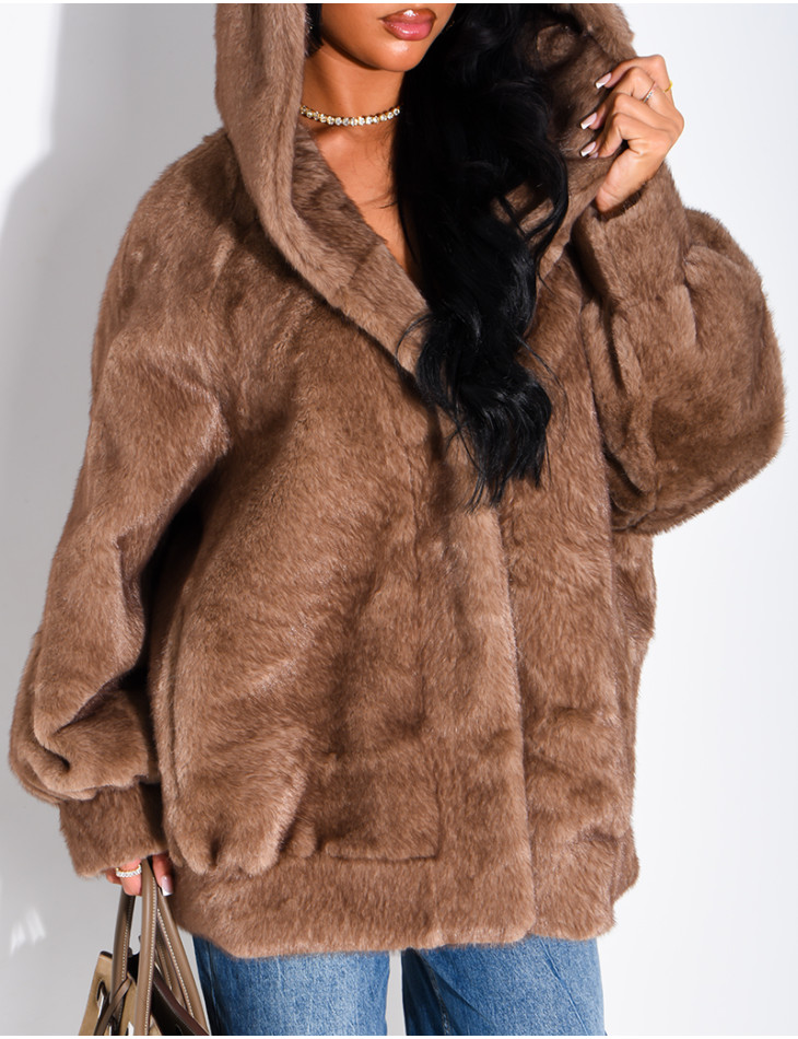 Oversize-Jacke aus Kunstfell mit Kapuze