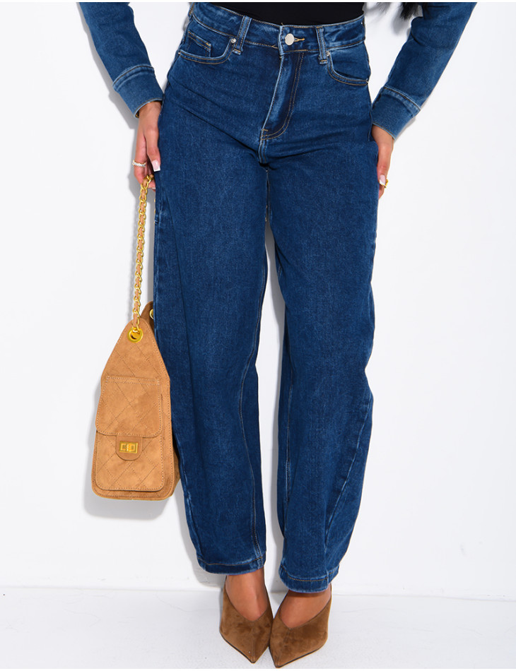 Jeans in verwaschenem Blau im Barrel-Schnitt
