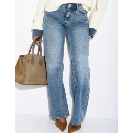 Wide-leg jeans with embroidered wing-shaped sequins