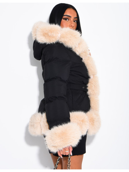 Doudoune mi-longue matelassée à capuche fourrée