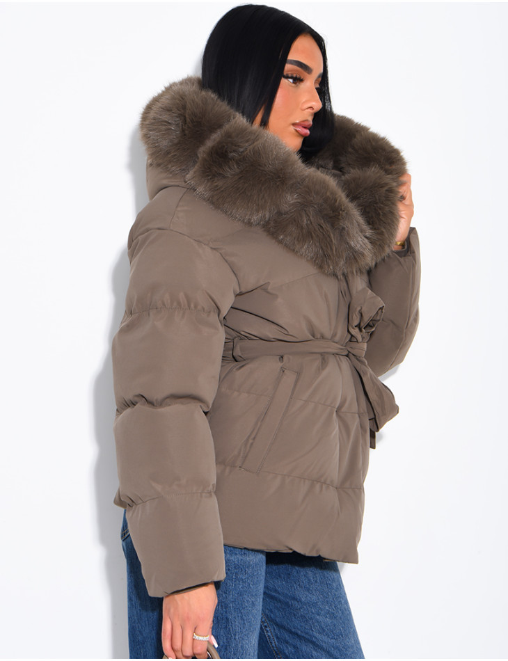 Gesteppte Daunenjacke mit Kapuze und Kordelzug