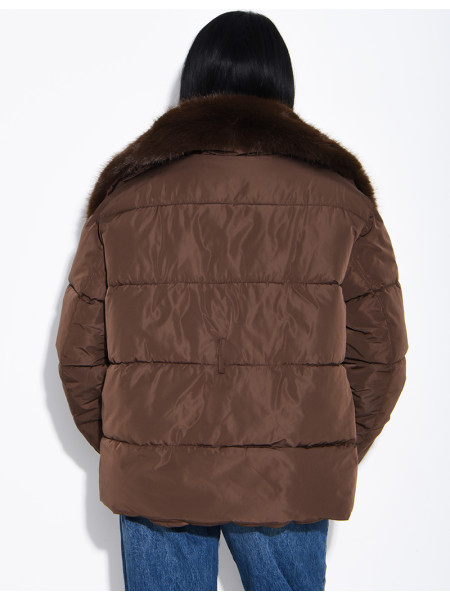Quilted puffer jacket with belt and faux fur collar