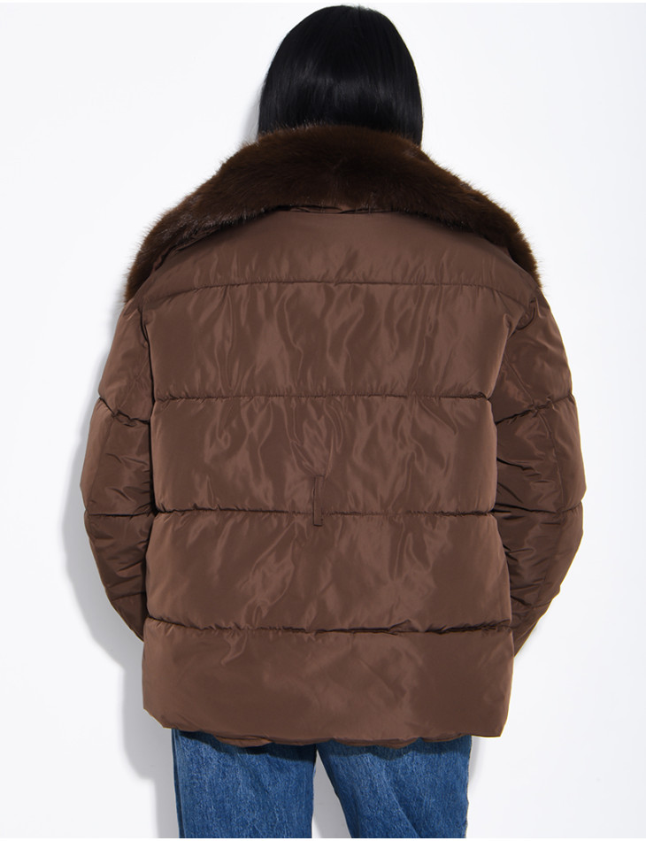 Quilted puffer jacket with belt and faux fur collar