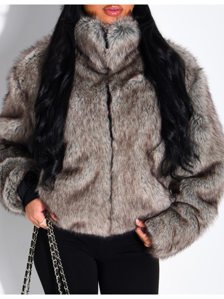 Veste courte en fausse fourrure premium