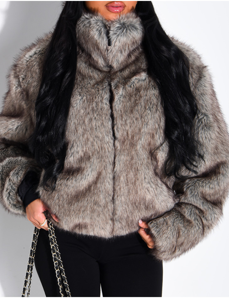Veste courte en fausse fourrure premium